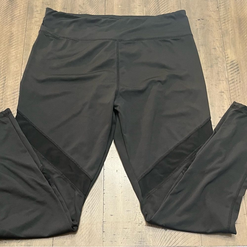 Black workout leggings  